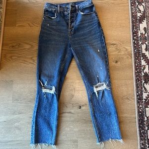 Abercrombie & Fitch Ultra High Rise Mom Jean